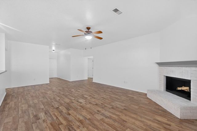 317 Vera Drive, Burleson, TX 76028