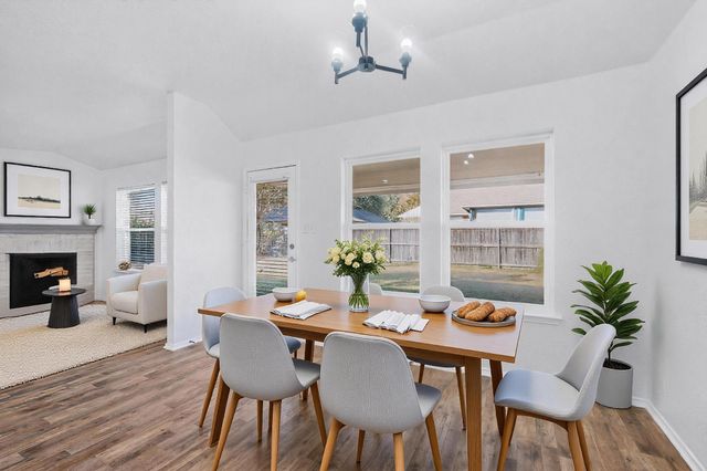 317 Vera Drive, Burleson, TX 76028