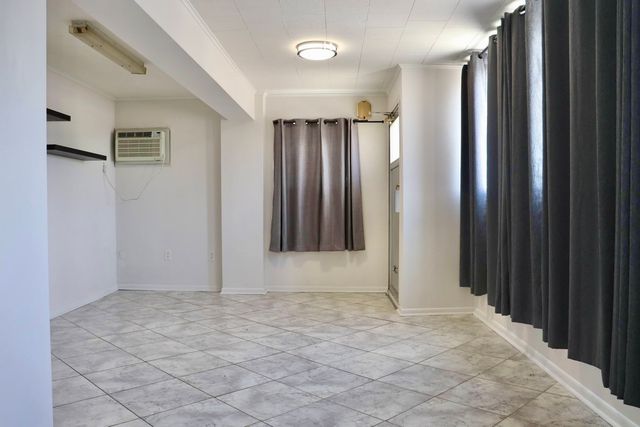 6646 26th Street 1F, Berwyn, IL 60402