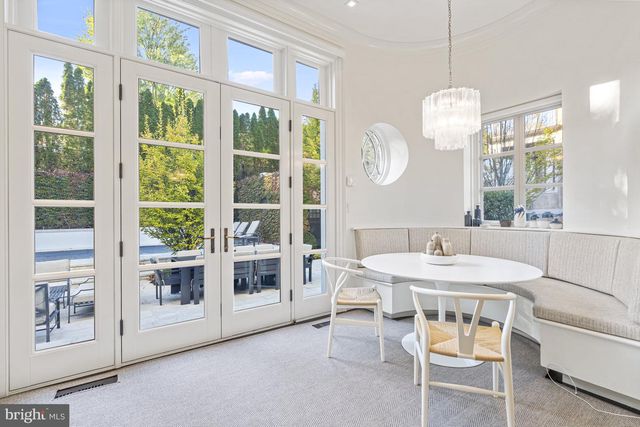 2109 DUNMORE LN NW, Washington, DC 20007