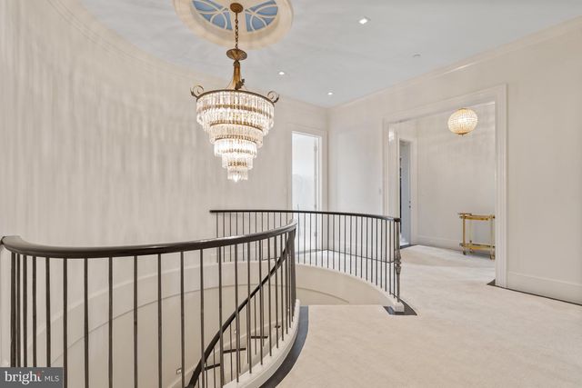 2109 DUNMORE LN NW, Washington, DC 20007