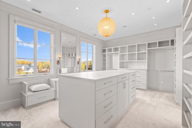 2109 DUNMORE LN NW, Washington, DC 20007