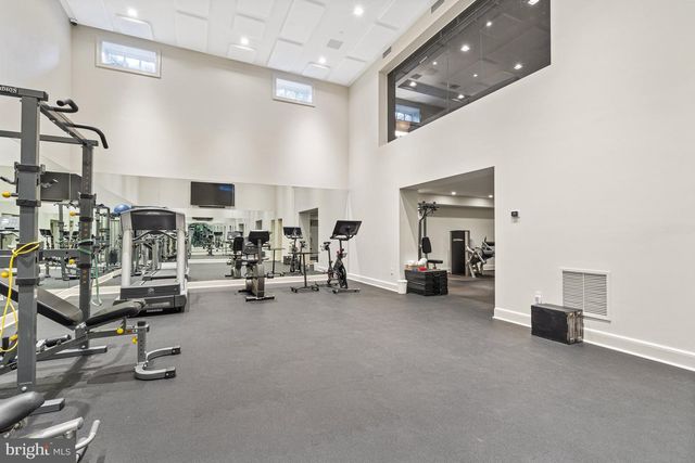 2109 DUNMORE LN NW, Washington, DC 20007