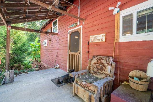 1491 Cates Rd, Lawrenceburg, TN 38464