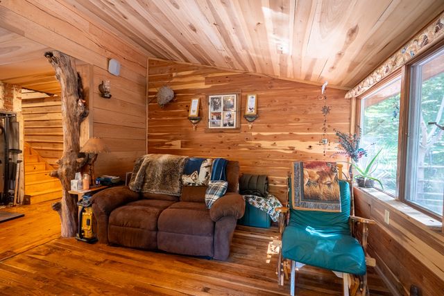 1491 Cates Rd, Lawrenceburg, TN 38464