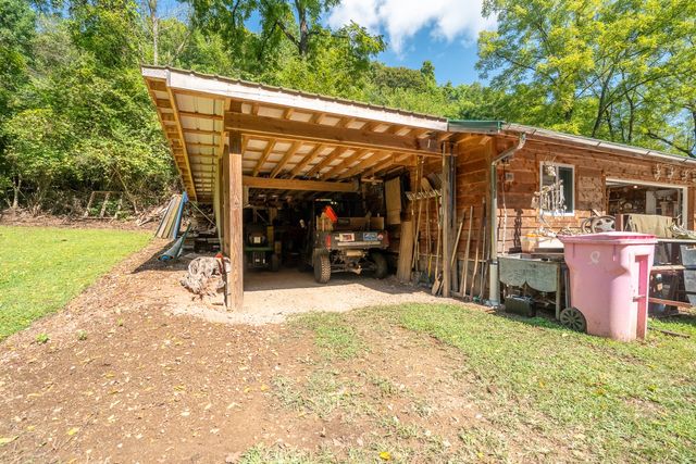 1491 Cates Rd, Lawrenceburg, TN 38464