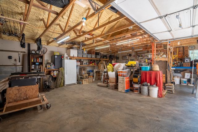 1491 Cates Rd, Lawrenceburg, TN 38464