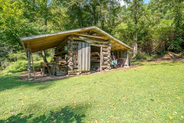 1491 Cates Rd, Lawrenceburg, TN 38464