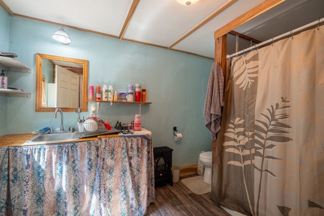 1491 Cates Rd, Lawrenceburg, TN 38464