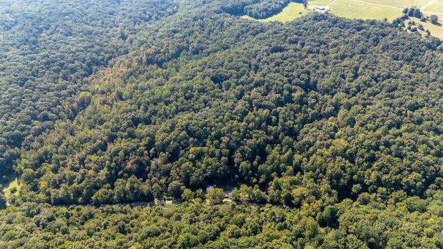 1491 Cates Rd, Lawrenceburg, TN 38464