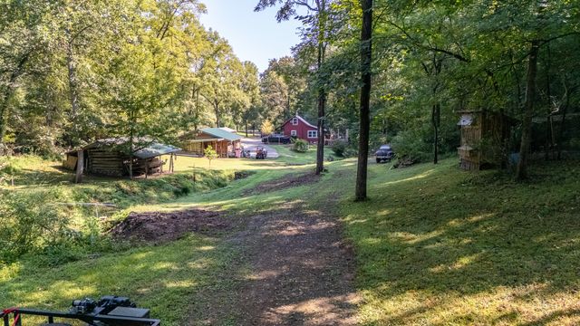 1491 Cates Rd, Lawrenceburg, TN 38464