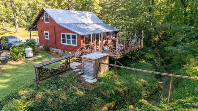 1491 Cates Rd, Lawrenceburg, TN 38464