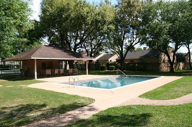 120 Summerwood Street, Beaumont, TX 77706