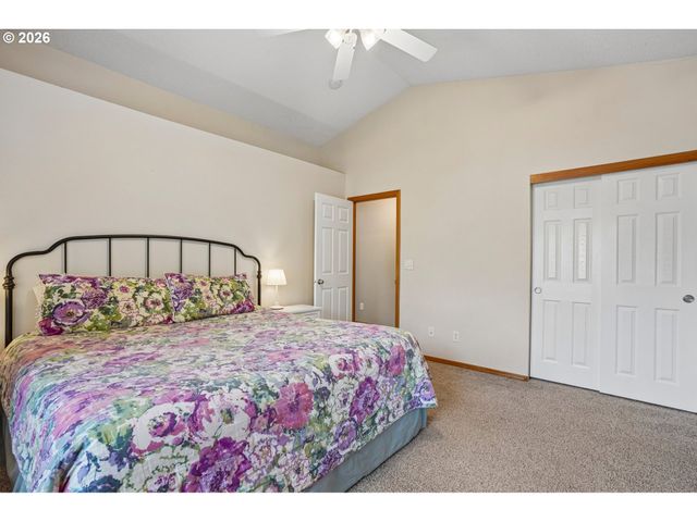38619 MILLER St, Sandy, OR 97055