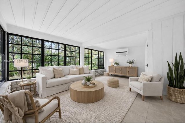 3255 SW 60th Ave, Miami, FL 33155