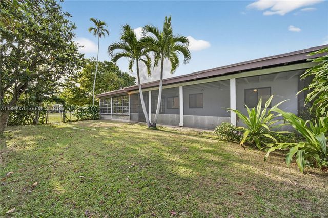 3255 SW 60th Ave, Miami, FL 33155