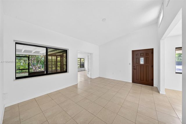 3255 SW 60th Ave, Miami, FL 33155