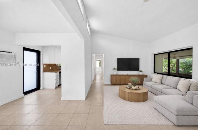 3255 SW 60th Ave, Miami, FL 33155