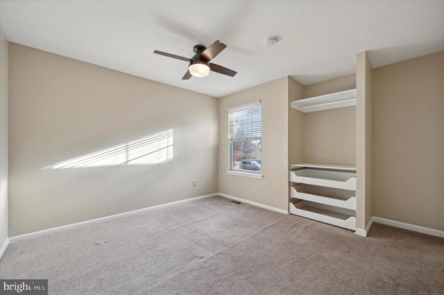 9 MEADOW LN, Delran, NJ 08075