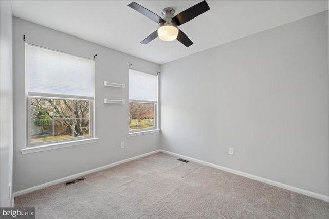 9 MEADOW LN, Delran, NJ 08075