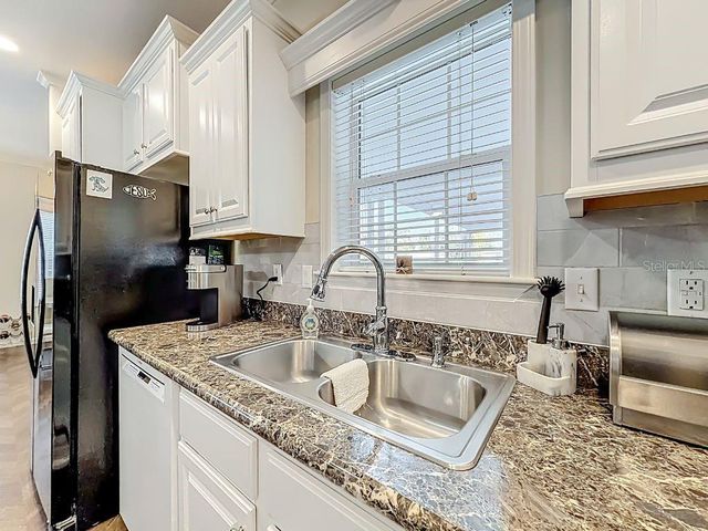 110 FOREST BOULEVARD, Wildwood, FL 34785