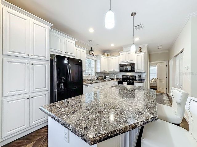 110 FOREST BOULEVARD, Wildwood, FL 34785