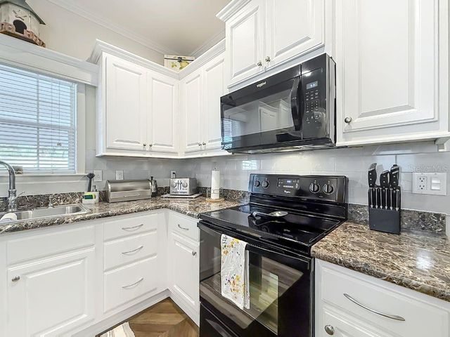 110 FOREST BOULEVARD, Wildwood, FL 34785