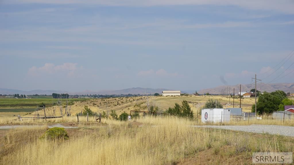 Image 15 of property listing at Address unavailable.