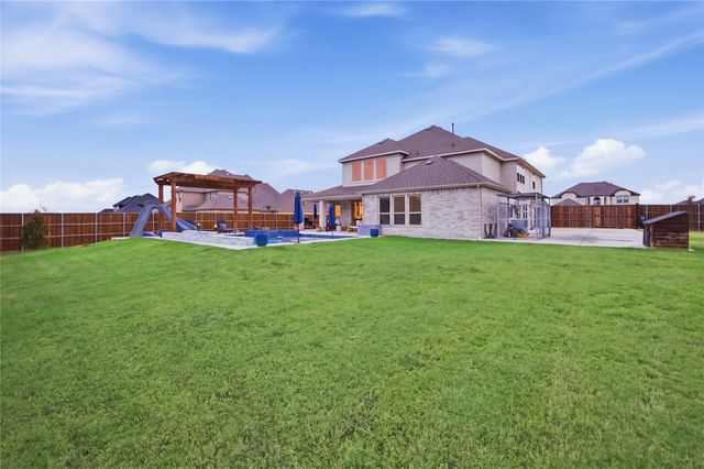 330 Penrose Drive, Ovilla, TX 75154