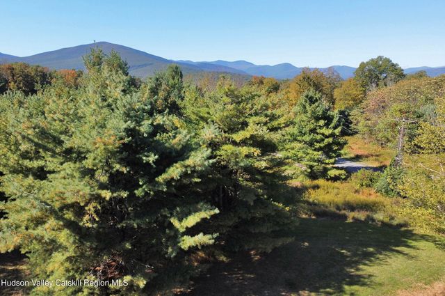 679 Vly Road, Stone Ridge, NY 12484