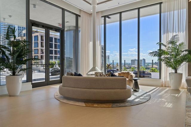 275 1ST AVENUE S 1001, St Petersburg, FL 33701