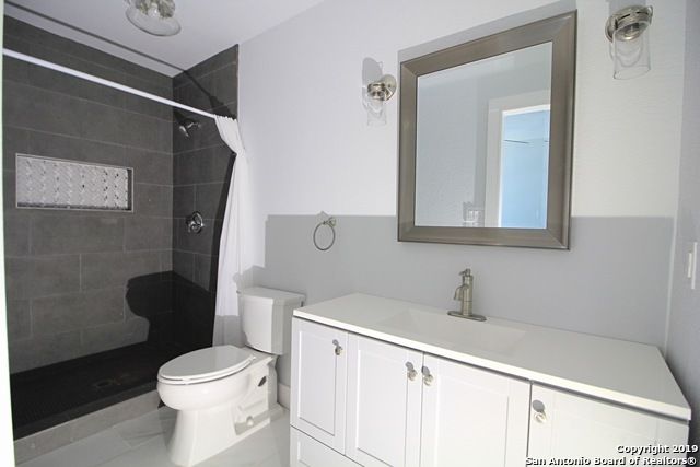 707 S Olive St Unit A, San Antonio, TX 78203