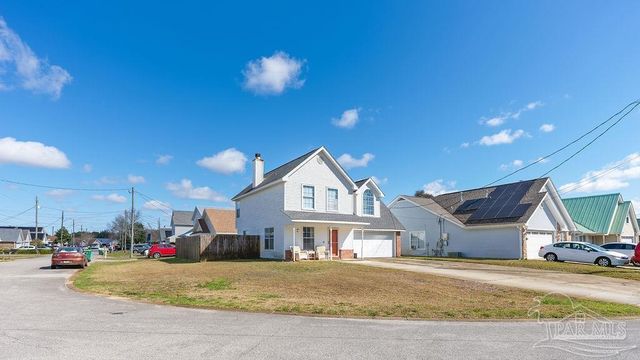 446 Sandy Ridge Cir, Mary Esther, FL 32569