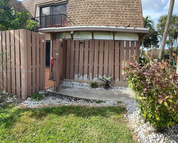 6130 NW 54th Ln 6130, Tamarac, FL 33319