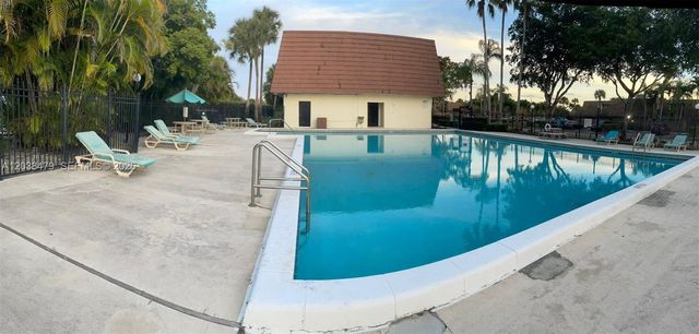 6130 NW 54th Ln 6130, Tamarac, FL 33319