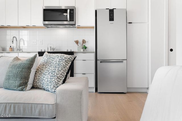 521 N Mangum Street 33, Durham, NC 27701