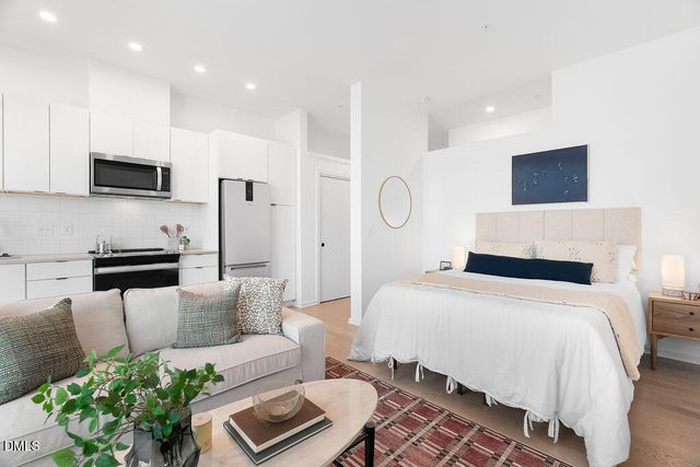 521 N Mangum Street 33, Durham, NC 27701