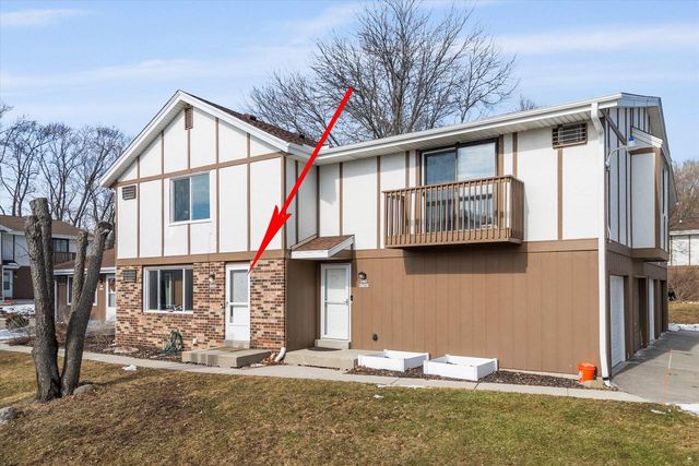 N19W5342 Pierce COURT, Cedarburg, WI 53012