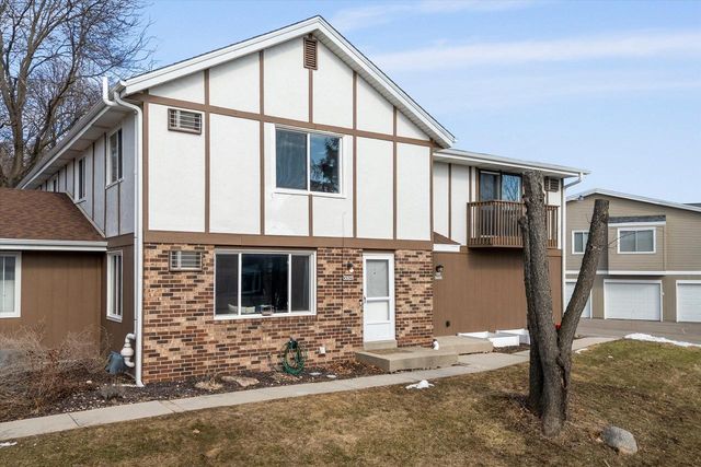 N19W5342 Pierce COURT, Cedarburg, WI 53012