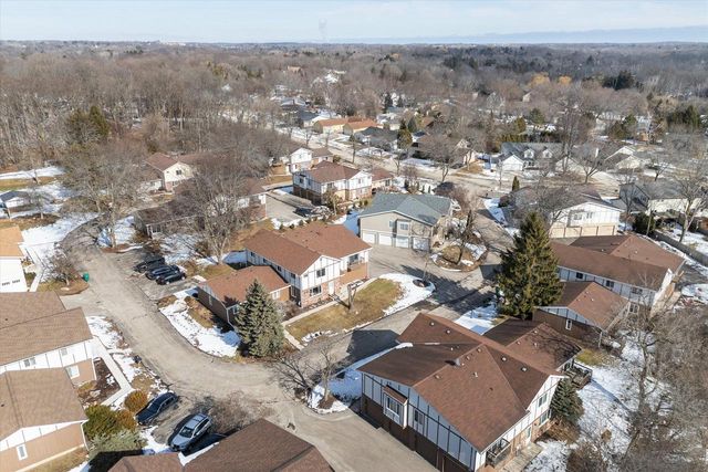 N19W5342 Pierce COURT, Cedarburg, WI 53012