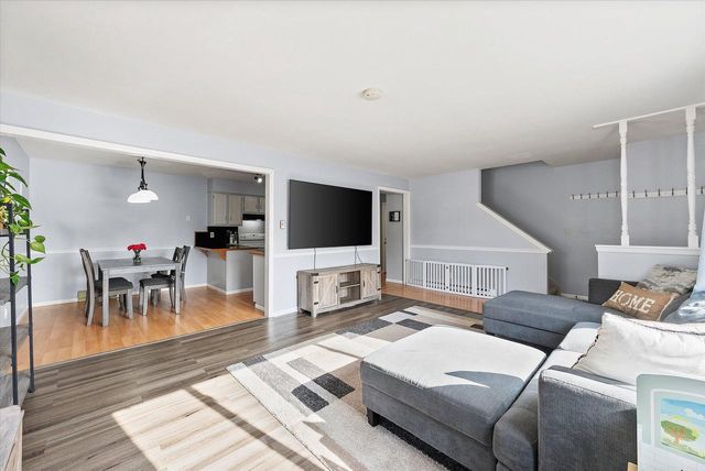 N19W5342 Pierce COURT, Cedarburg, WI 53012