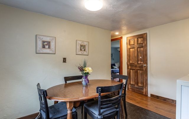 58 Chestnut Rd, Halifax, MA 02338