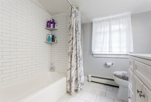 58 Chestnut Rd, Halifax, MA 02338