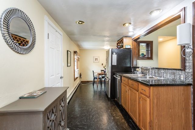 58 Chestnut Rd, Halifax, MA 02338