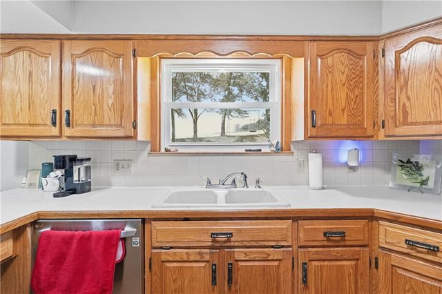 17429 Coffin Road, Leavenworth, KS 66048