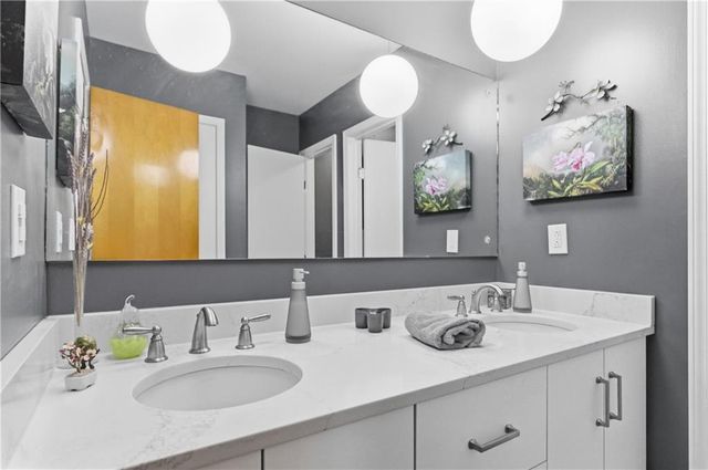 17429 Coffin Road, Leavenworth, KS 66048