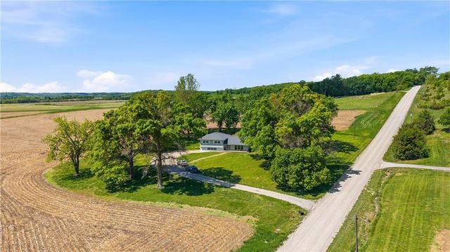17429 Coffin Road, Leavenworth, KS 66048
