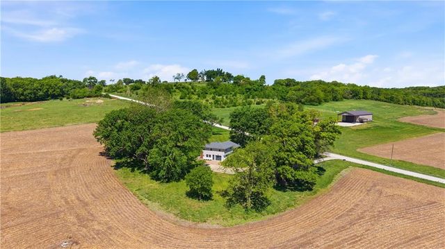 17429 Coffin Road, Leavenworth, KS 66048