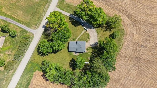 17429 Coffin Road, Leavenworth, KS 66048