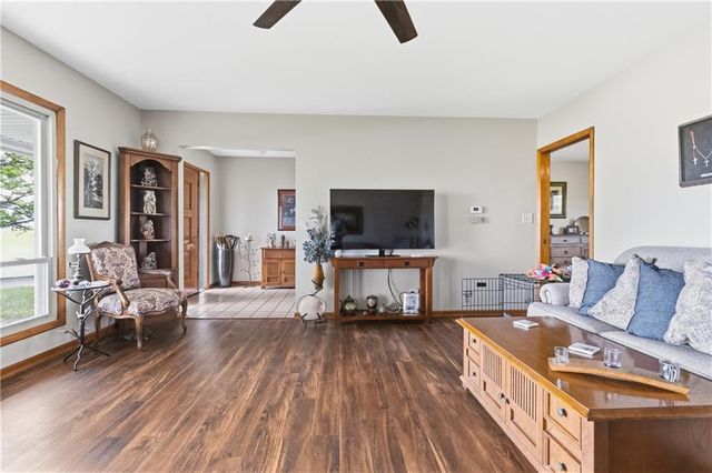17429 Coffin Road, Leavenworth, KS 66048